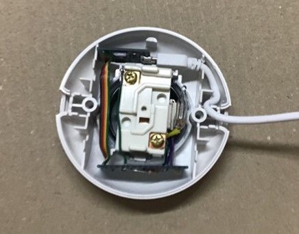 USBケーブルの引き回し