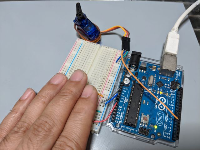 暗いと反時計回り