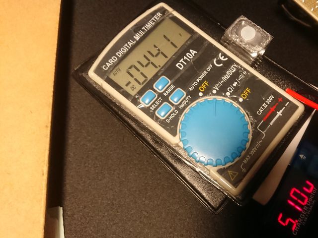 モバブからは5.1Vだが、ポリスイッチ通過後には4.4Vしかない