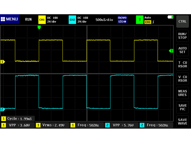 オシロスコープによる出力信号の観測 (502Hz)