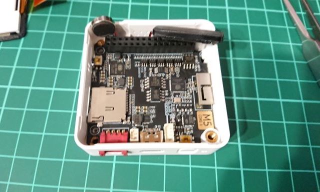 それぞれ引っ張り出した状態