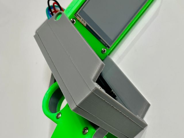 液晶は格納出来ます