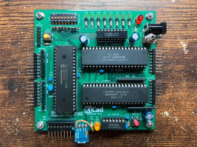 作成したワンボードコンピュータ(表面)