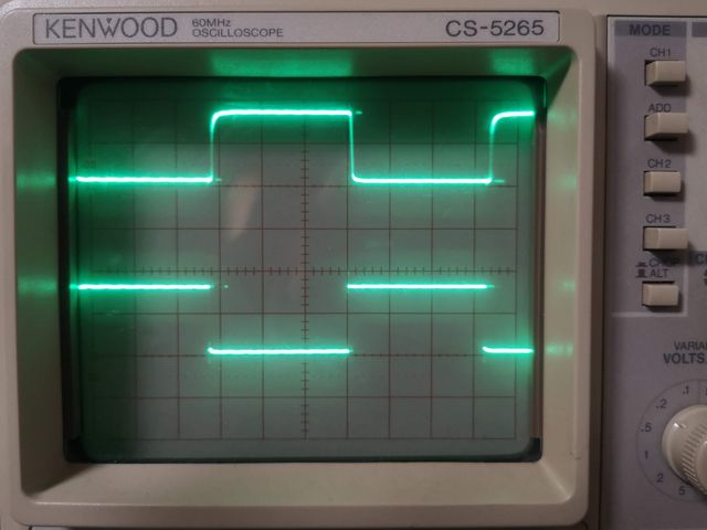 カレントミラー回路を使った場合