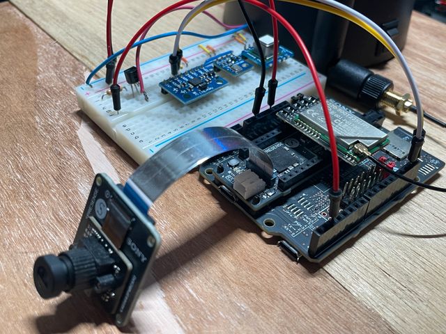 回転灯の外観写真