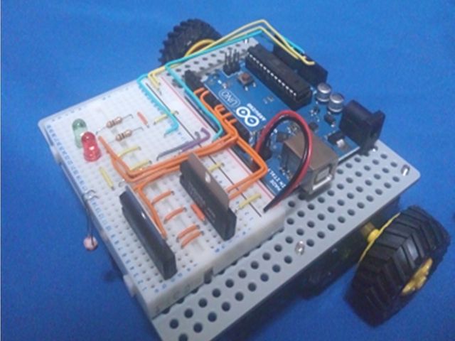 ロボット界の「HelloWorld」ことライントレースロボット