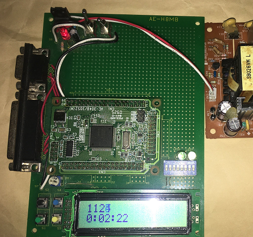 画像はH8BASICのサンプルプログラム"Timer"を動かしている様子