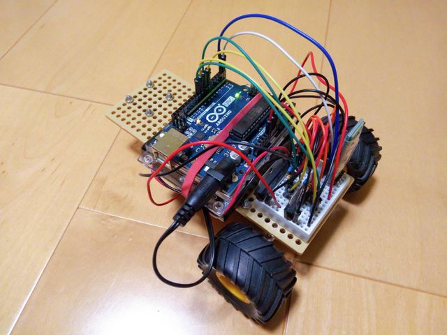 製作したラジコンカー