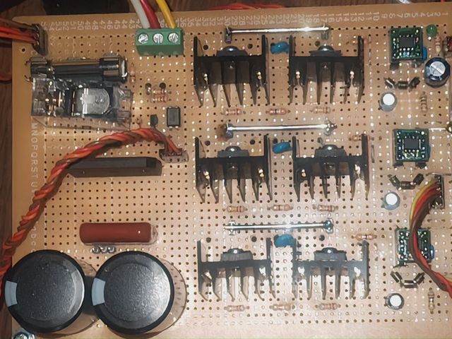スイッチング部と電源基板