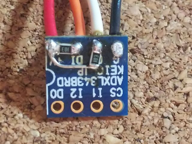 加速度センサにプルアップ抵抗実装