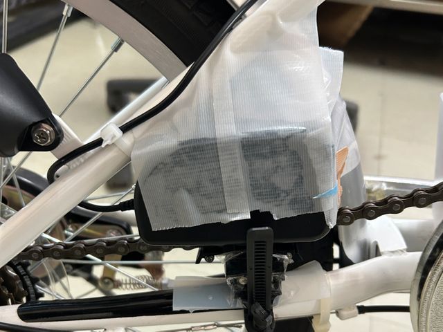 発電機の固定の様子