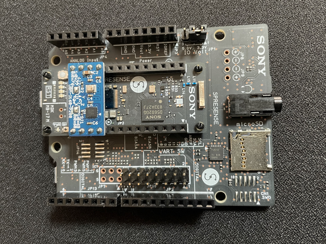 Spresense(拡張ボード + 加速度センサー)