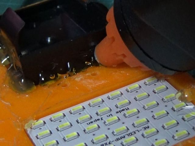 キャプションを入力できます