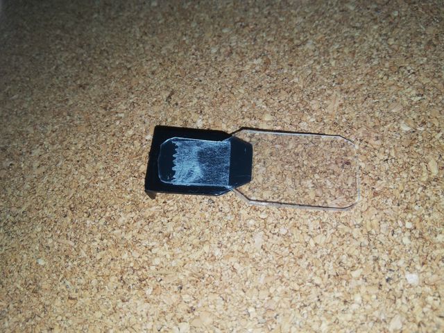 これも透明なプラ板なのでみにくいですがガード