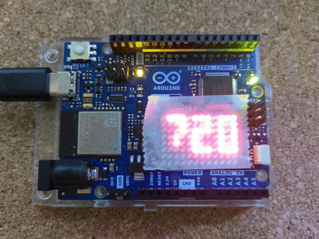 午前(AM) 表示は上寄り