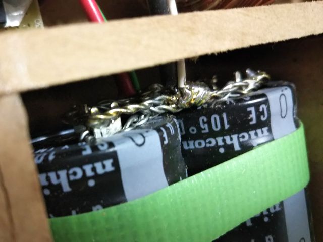 発射用コンデンサー