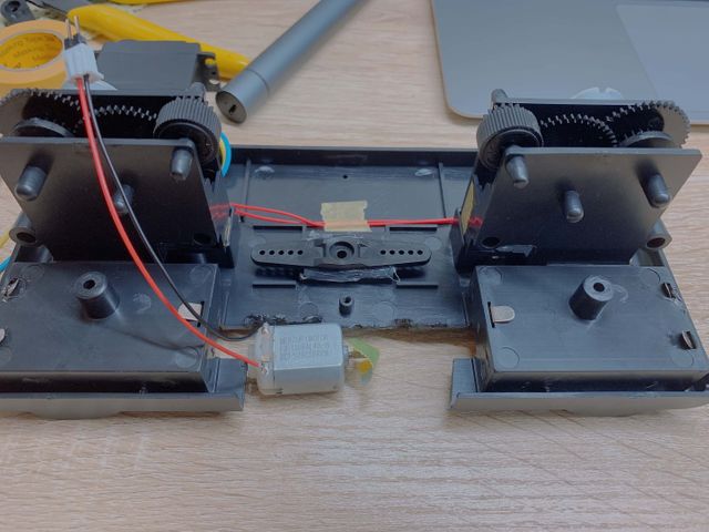 排出モータの取り付け