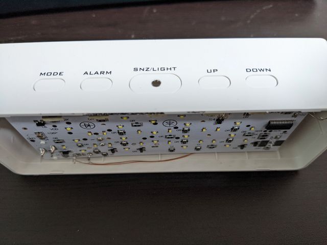 ボタン加工後のケース上面